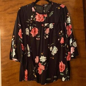 Old Navy XL Black floral top
